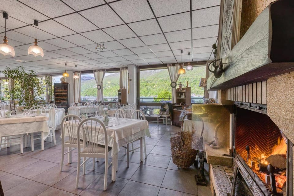 Les Sirenes Hotel in Auvergne-Rhône-Alpes