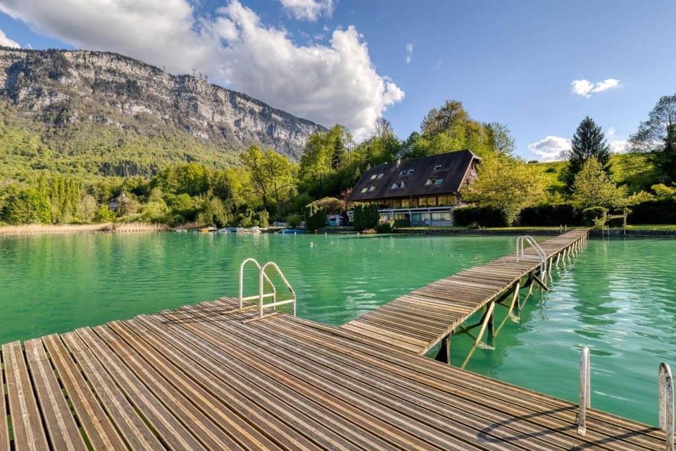 Les Sirenes Hotel in Auvergne-Rhône-Alpes