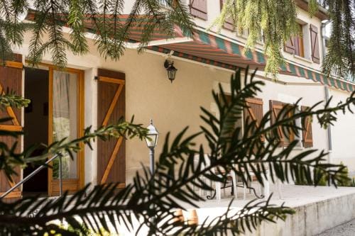 Les Louchardes Hotel in Bourgogne-Franche-Comté
