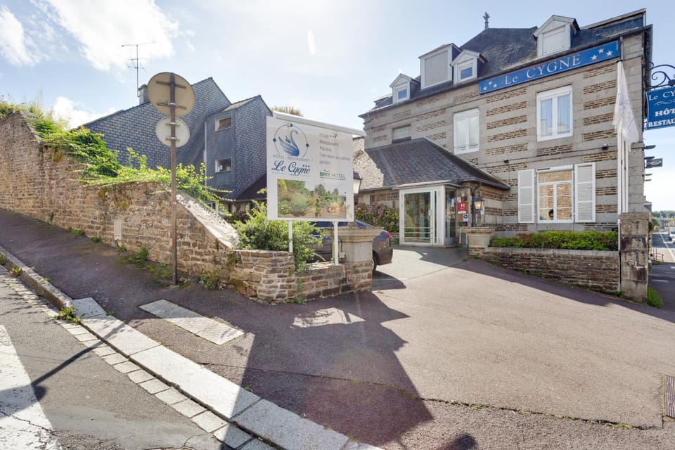 Brit Hotel le Cygne Hotel in Brittany