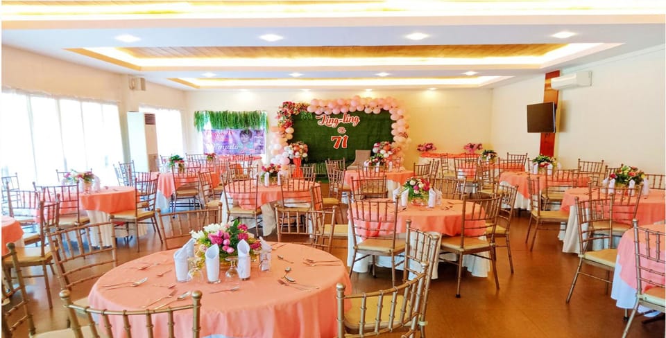 MaClare Resort Hotel in Bacoor