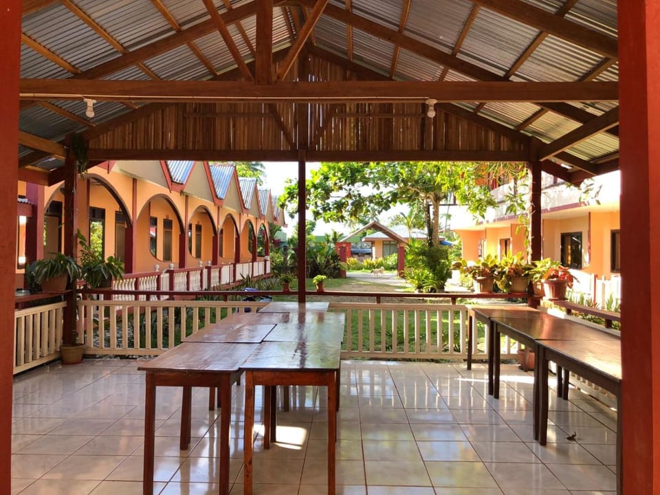 JBR Tourist Inn - Port Barton DIY  Hotel in San Vicente