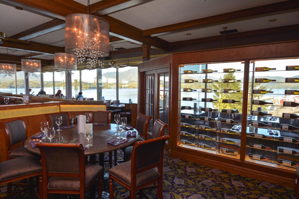 Crest Hotel Hotel in Prince Rupert