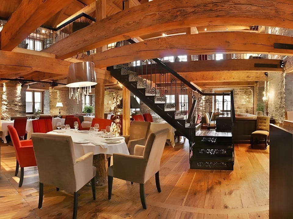 Auberge Saint-Antoine Inn in Quebec City