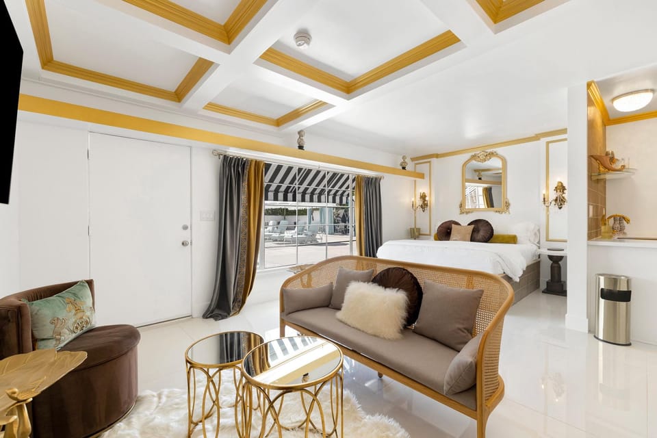 Suite room