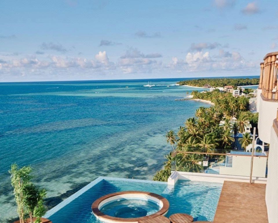 Stone Hotels Dhiffushi Hotel in Maldives