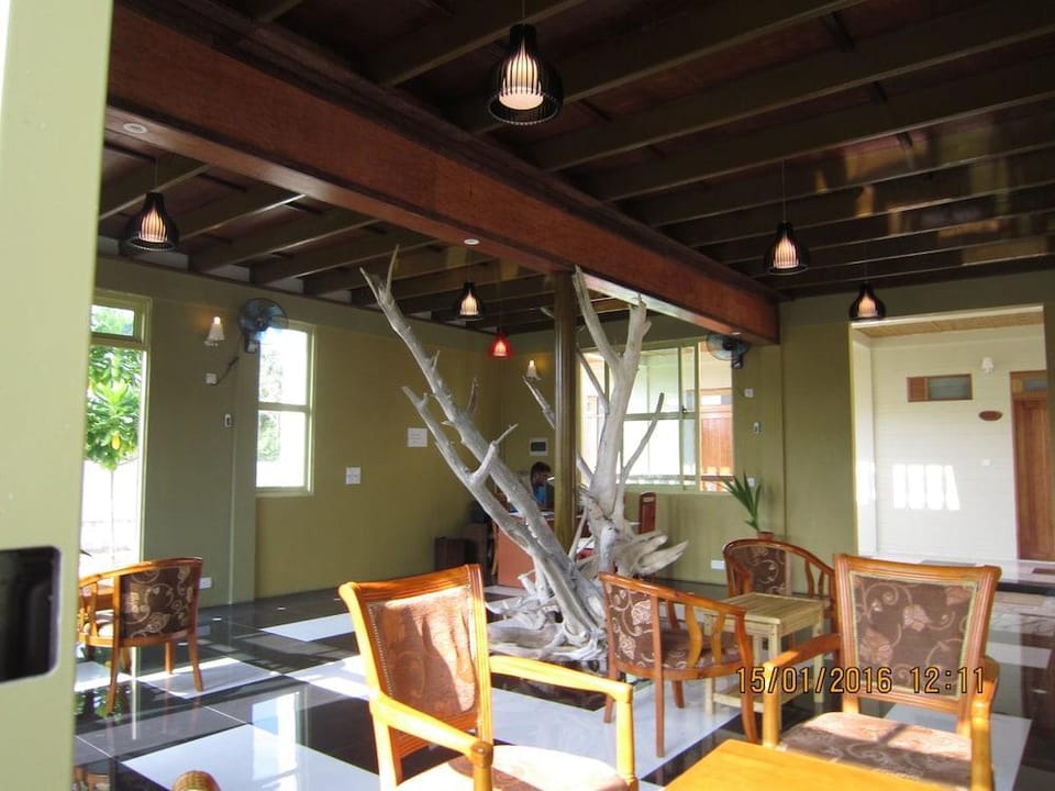 Nazaki Beach Hotel ALL INCLUSIVE Food Drinks Scuba Spa Kite Surf Hotel in Maldives