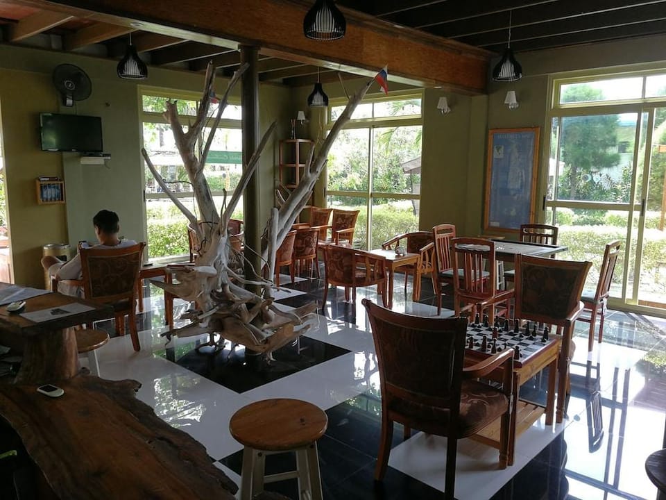 Nazaki Beach Hotel ALL INCLUSIVE Food Drinks Scuba Spa Kite Surf Hotel in Maldives
