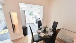 Charming flat with private garden in Finsbury Park Hotel in London Borough of Islington