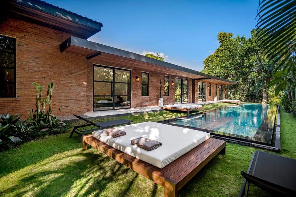Villa Badoum guesthouse  Hotel in North Kuta