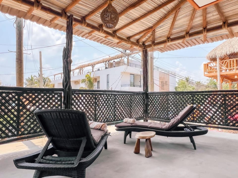 Punta Arena Surf Suites Hotel in Brisas de Zicatela