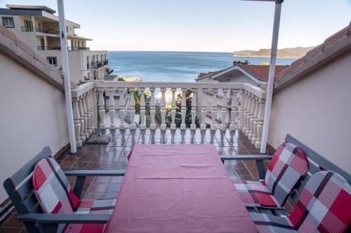 Apartments Dunja Hotel in Sveti Stefan