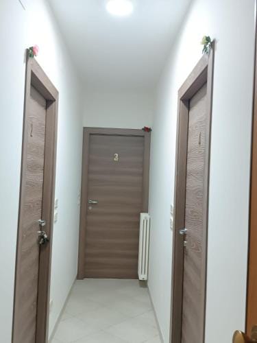 B&B "LE LUCI" CAMERA IN ATTICO SUPER VISTA interno 2 rose rosa Hotel in Vasto