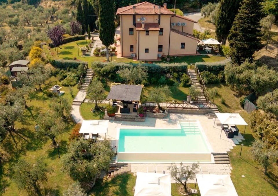 Villa Le Ripe Apartments Hotel in Gambassi Terme