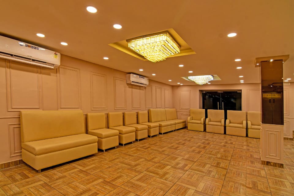 Townhouse Refresh Hotel in Kolkata