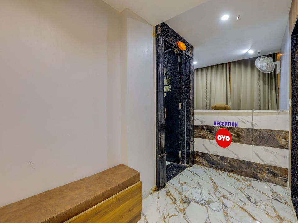 OYO Hotel Krishna Hotel in Ahmedabad