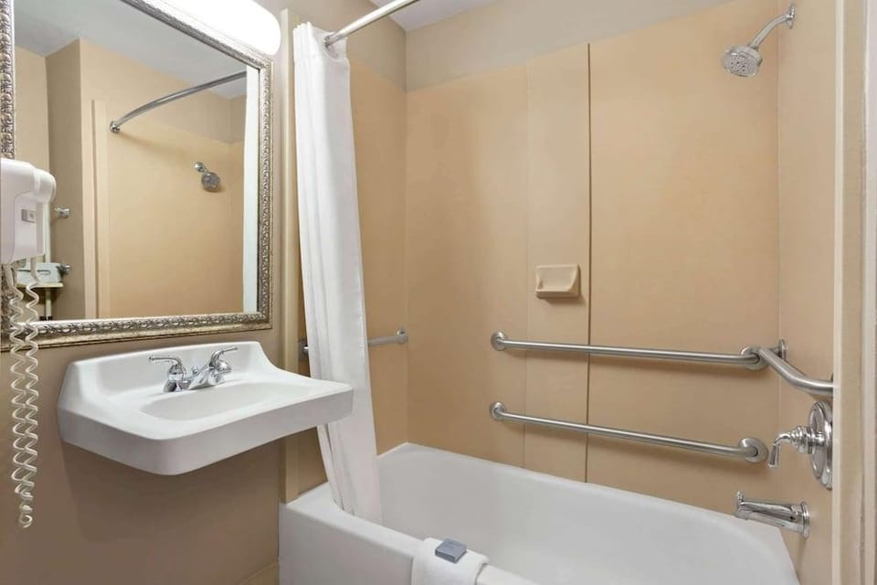 Wingate by Wyndham Bentonville AR Hotel in Bentonville