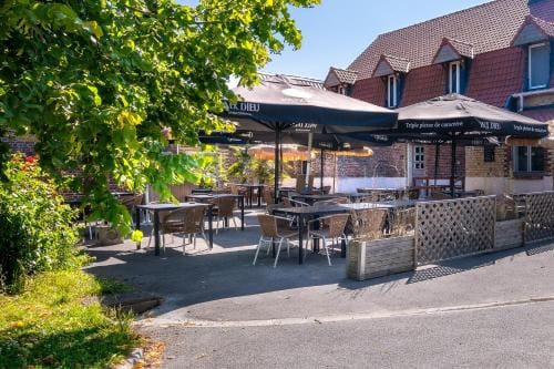 Au Cheval Noir Hotel in Hauts-de-France