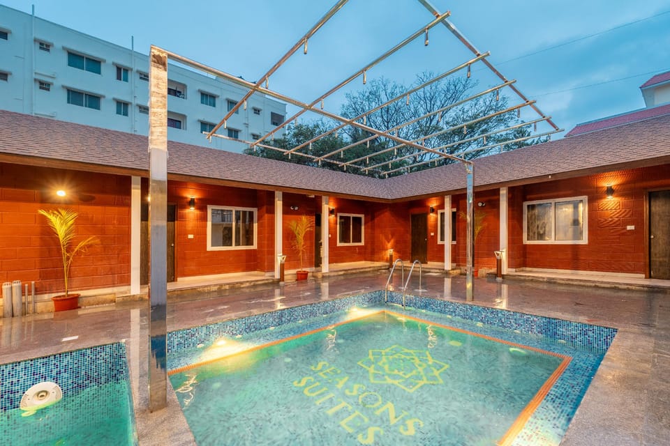 Seasons Suites - HBR Apartment hotel in Bengaluru