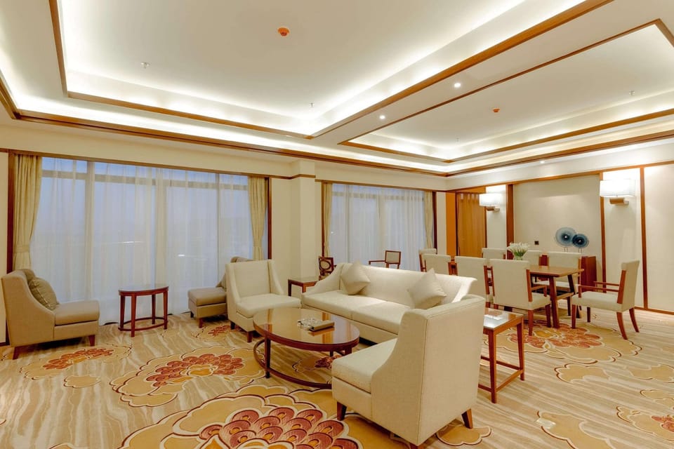 Ramada by Wyndham Kunming YiLiang Hotel in China