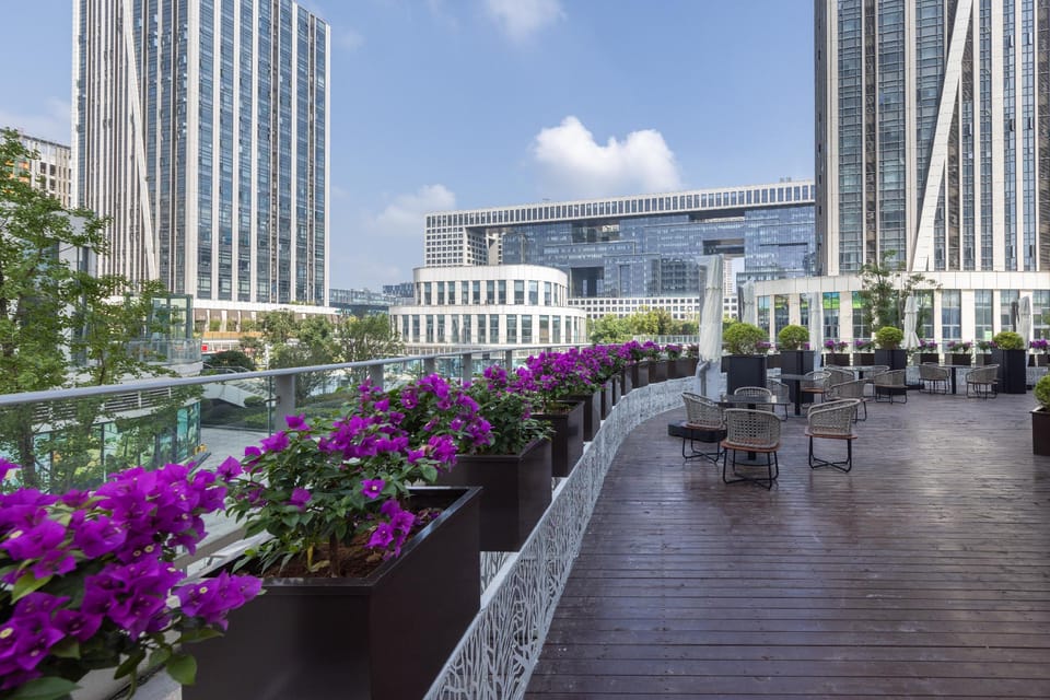 Atour Hotel Wuhan Optics Valley Technology Expo Center High-tech Park Hotel in Wuhan