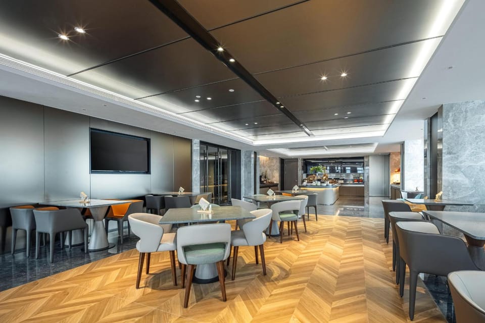 Atour Hotel Hangzhou East Railway Station West Square Hotel in Hangzhou