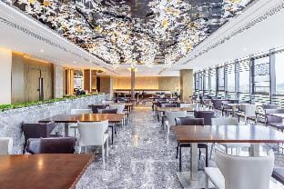 Atour X Hotel Nanjing Jiangbei New District International Health Town Hotel in Nanjing