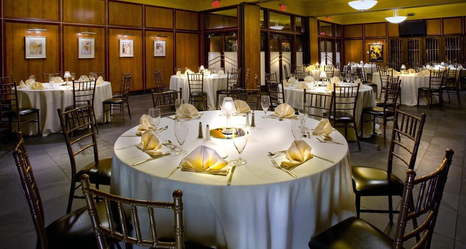 DoubleTree by Hilton Chicago O'Hare Airport - Rosemont Hotel in Rosemont