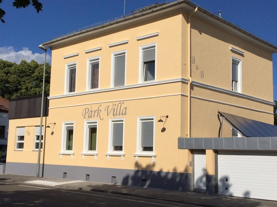 Park Villa Gernsheim Hotel in Rhineland-Palatinate