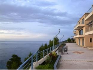 Xenia Residence & Suites Hotel in Euboea