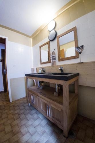 Auberge du Mont Blanc Inn in Haute-Savoie