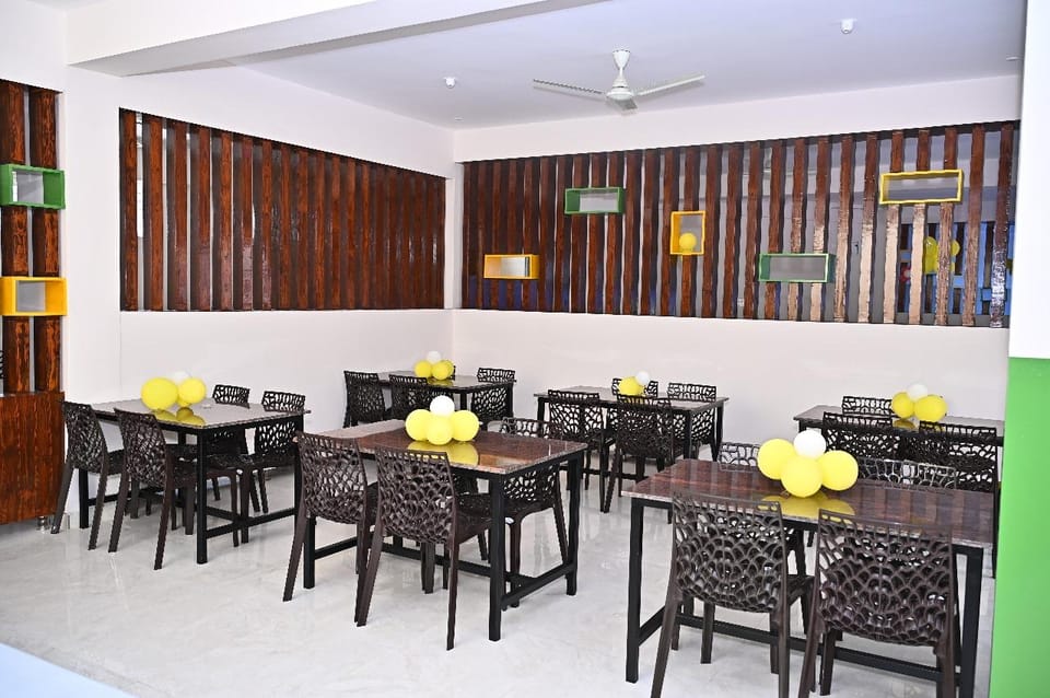 Hotel S L N Comforts Hotel in Tamil Nadu