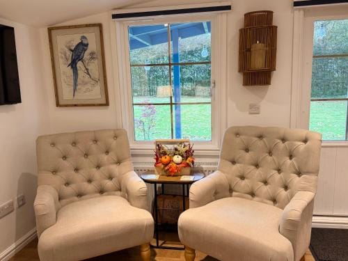 Oak View Lodge: Cosy, Countryside Retreat Lodge in England