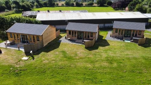 Edgmond Lodges - 1 & 2 Bed Luxury Log Cabins with Private Hot Tubs Derbyshire Lodge in South Derbyshire District