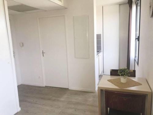 Appart'Hotel - Gare TGV - Courtine - Confluence - 202 Hotel in Avignon