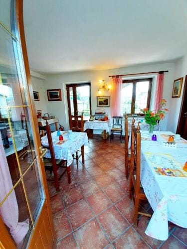 Il Vecchio Noce Hotel in Province of Massa and Carrara