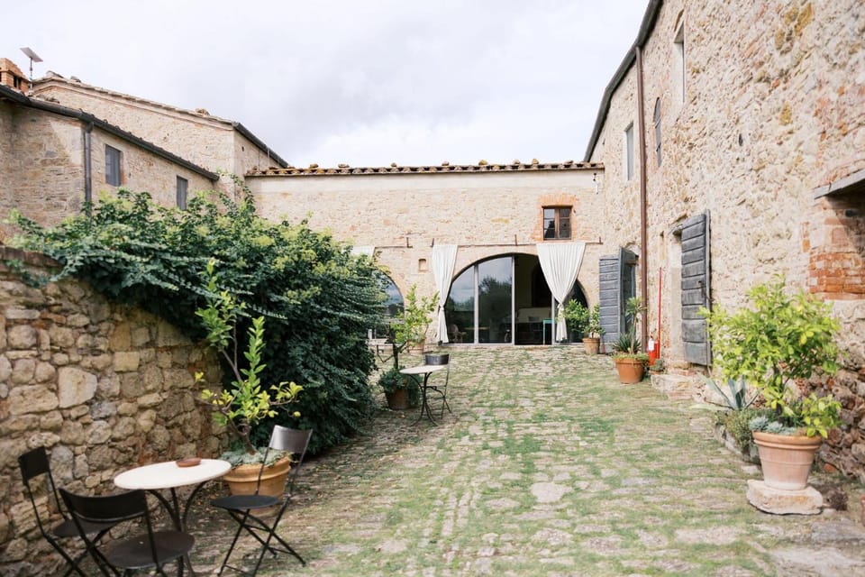 Podere Spedalone Hotel in Tuscany