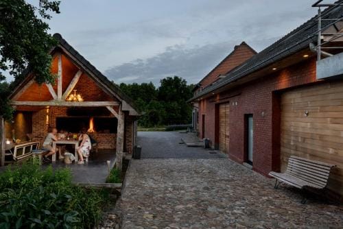 B&B Bed and Beyond Hotel in Limburg (province)