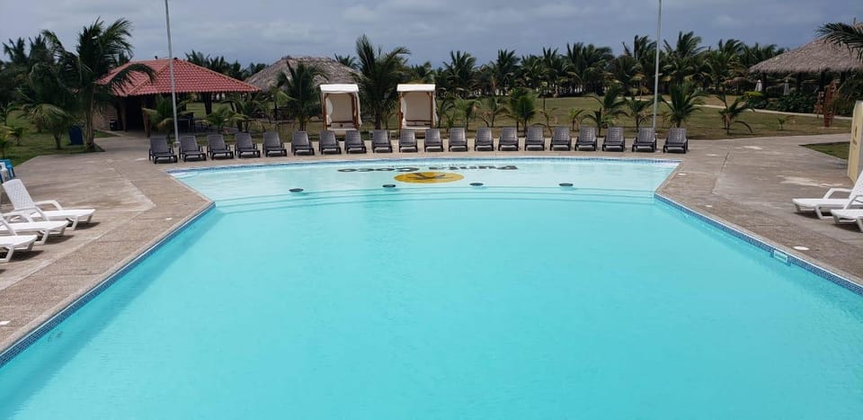 PUNTA COCO VILLAS BEACH Hotel in Manabí Province