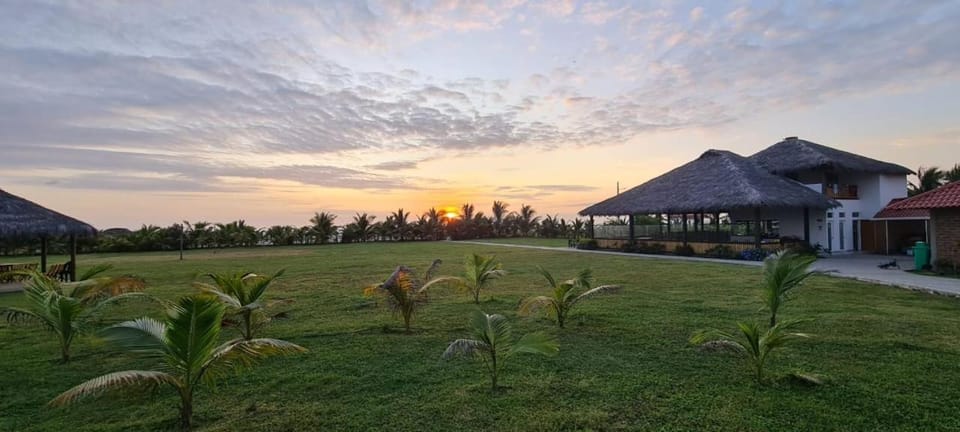 PUNTA COCO VILLAS BEACH Hotel in Manabí Province