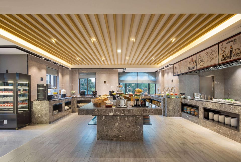Days Inn by Wyndham Shaoxing Yuecheng Hotel in Hangzhou
