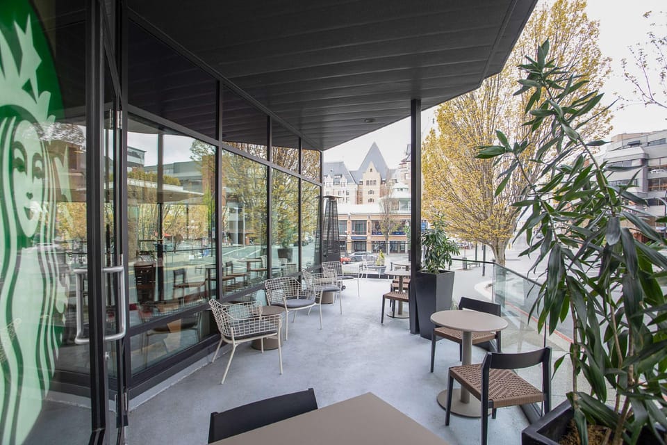 DoubleTree by Hilton Hotel & Suites Victoria Hotel in Victoria