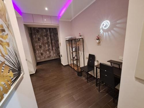 Aircraft services rooms Hotel in Naples