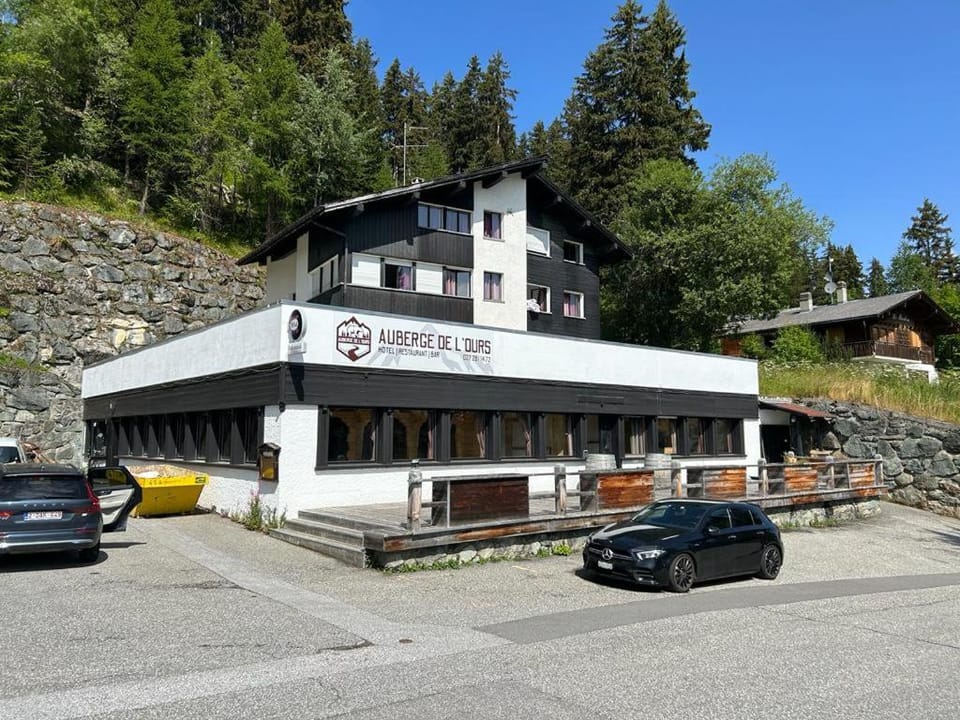 Auberge de l'Ours Hotel in Canton of Valais