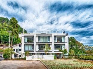 Longquan Qingshan Bufei Inn Hotel in Zhejiang