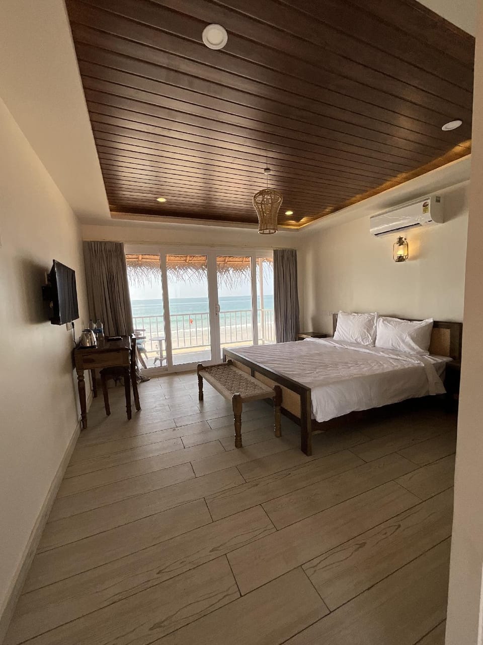 MOSH by the shore Resort in Canacona