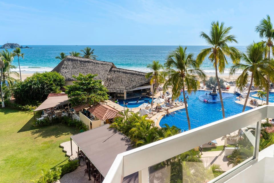 Krystal Ixtapa - All Inclusive Hotel in Ixtapa Zihuatanejo