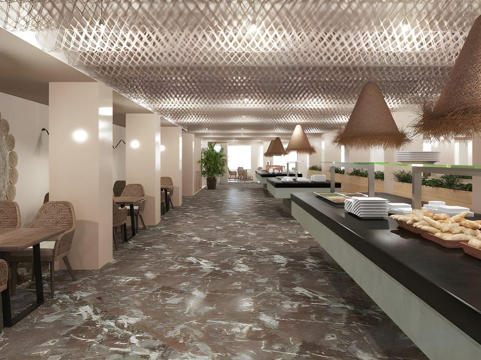 tent Torremolinos Hotel in Torremolinos