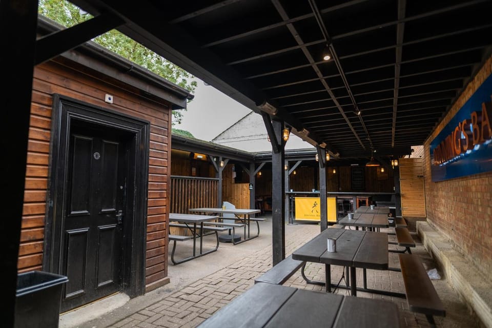 The Hyde - At Dunning's Bar Hotel in Watford