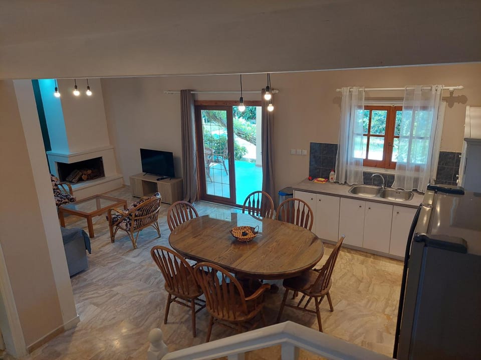 Amelia's Garden Apartment hotel in Corfu, Greece